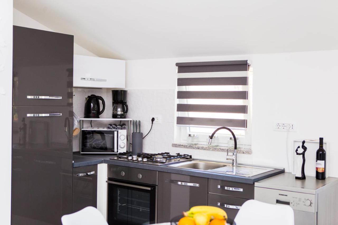 App Sara Apartamento Kanfanar Exterior foto